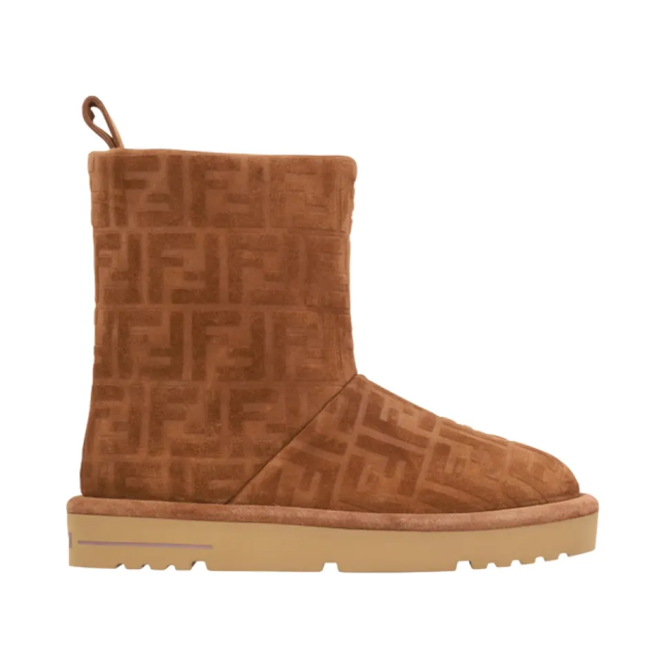 Apres Chic Boot