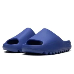 Azure Slide, Futurystyczny Komfortowy Statement