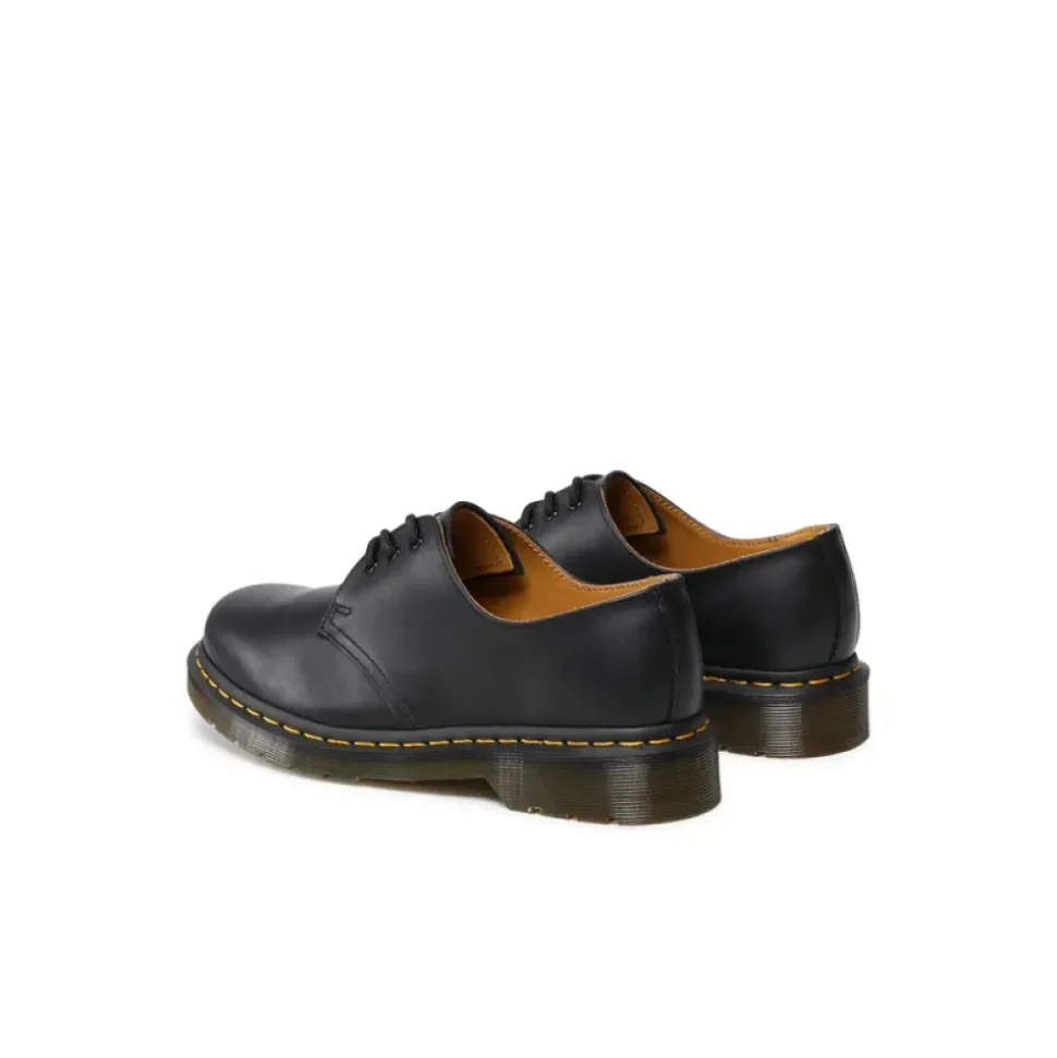 Buty sznurowane