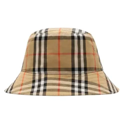 Caps