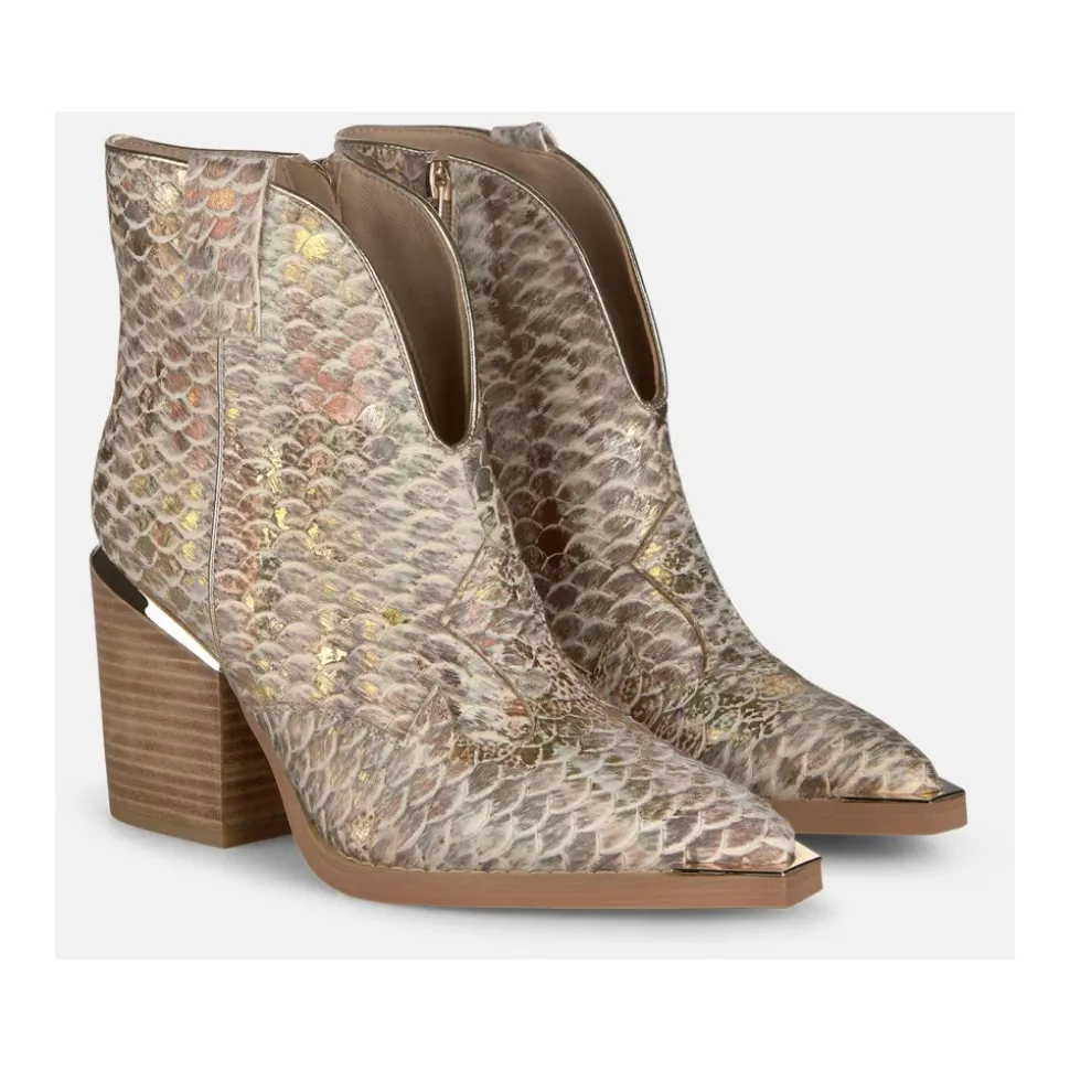 Cowbow Low Boot