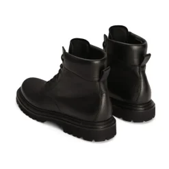 Czarne płaskie buty