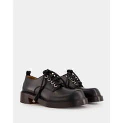 Czarne skórzane buty derby z kwadratowym noskiem