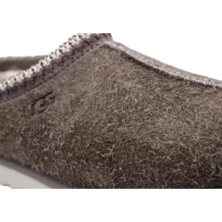 Drewniane chodaki dla stylowego wyglądu