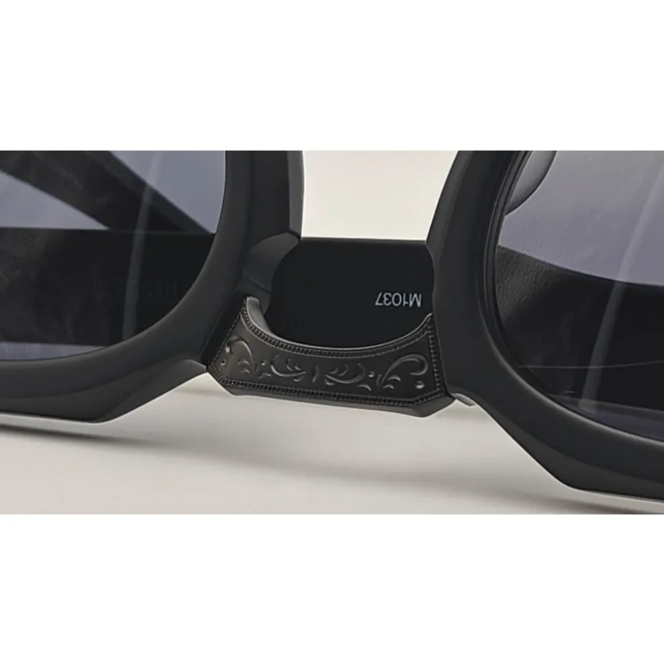 Eleganckie matowe czarne okulary panto