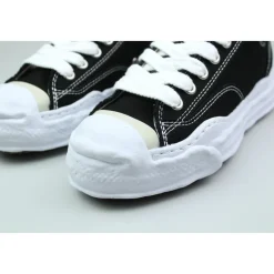 HANK OG Sole Sneakers