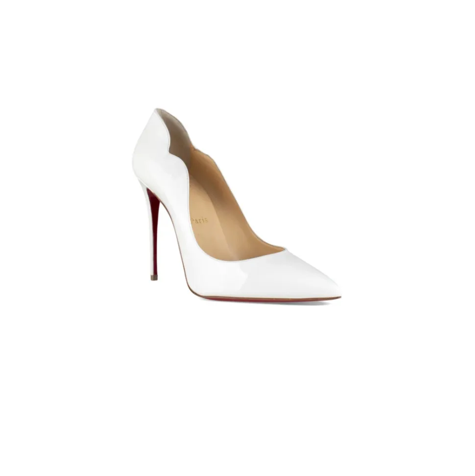 Hot Chick Pumps