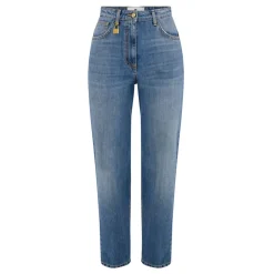 Jeansy o prostych nogawkach