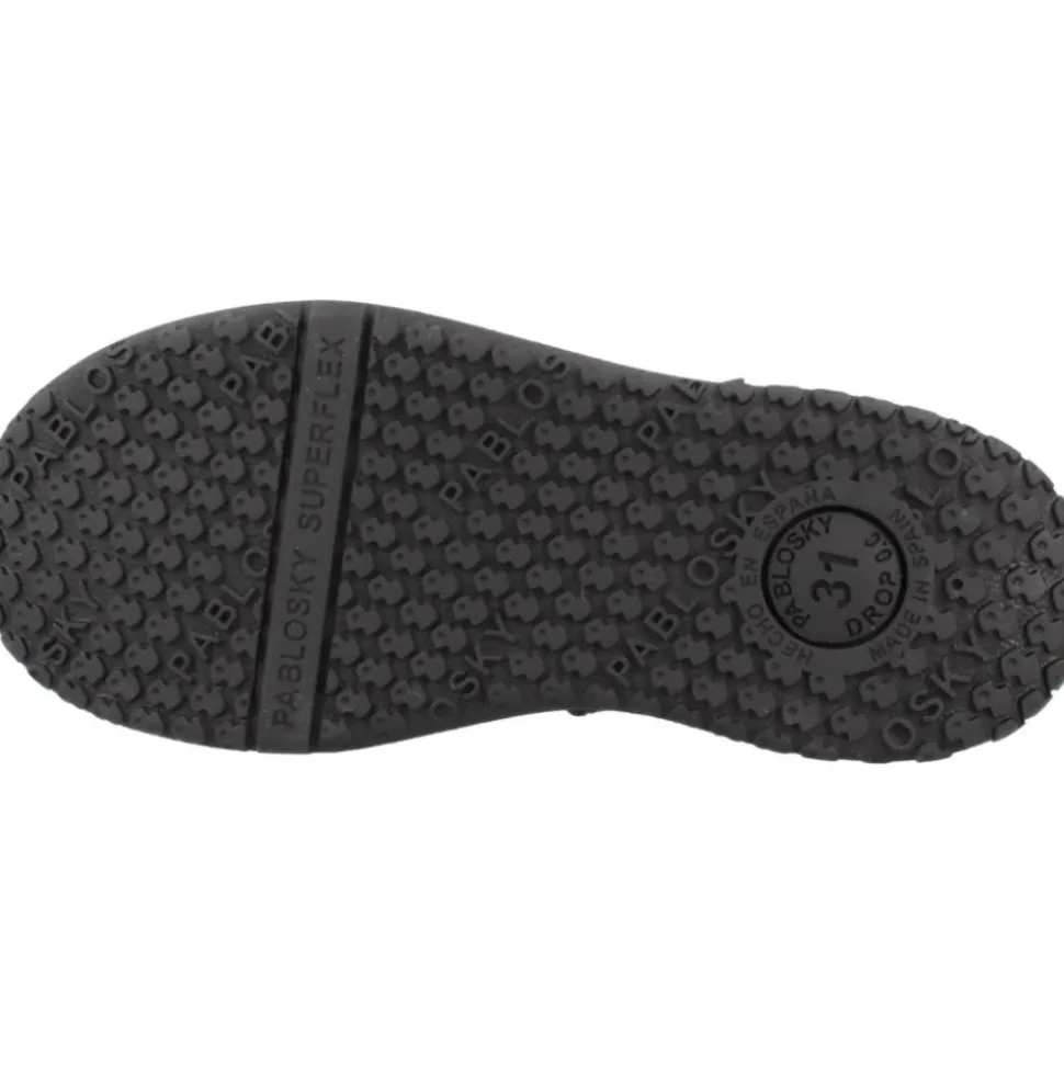 Klasyczne buty dziecięce