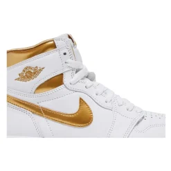 1 Retro High OG 'Metallic Gold'