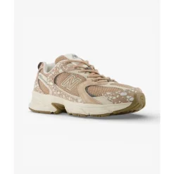 530 Sneakers