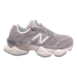 9060 Sneakers