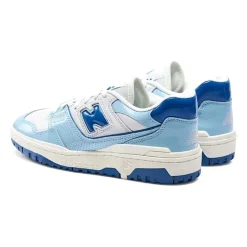 Sneakersy