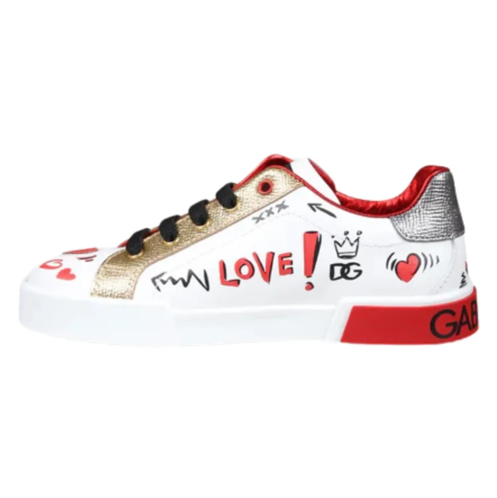 Sneakersy z Nadrukiem Graffiti i Klejnotami
