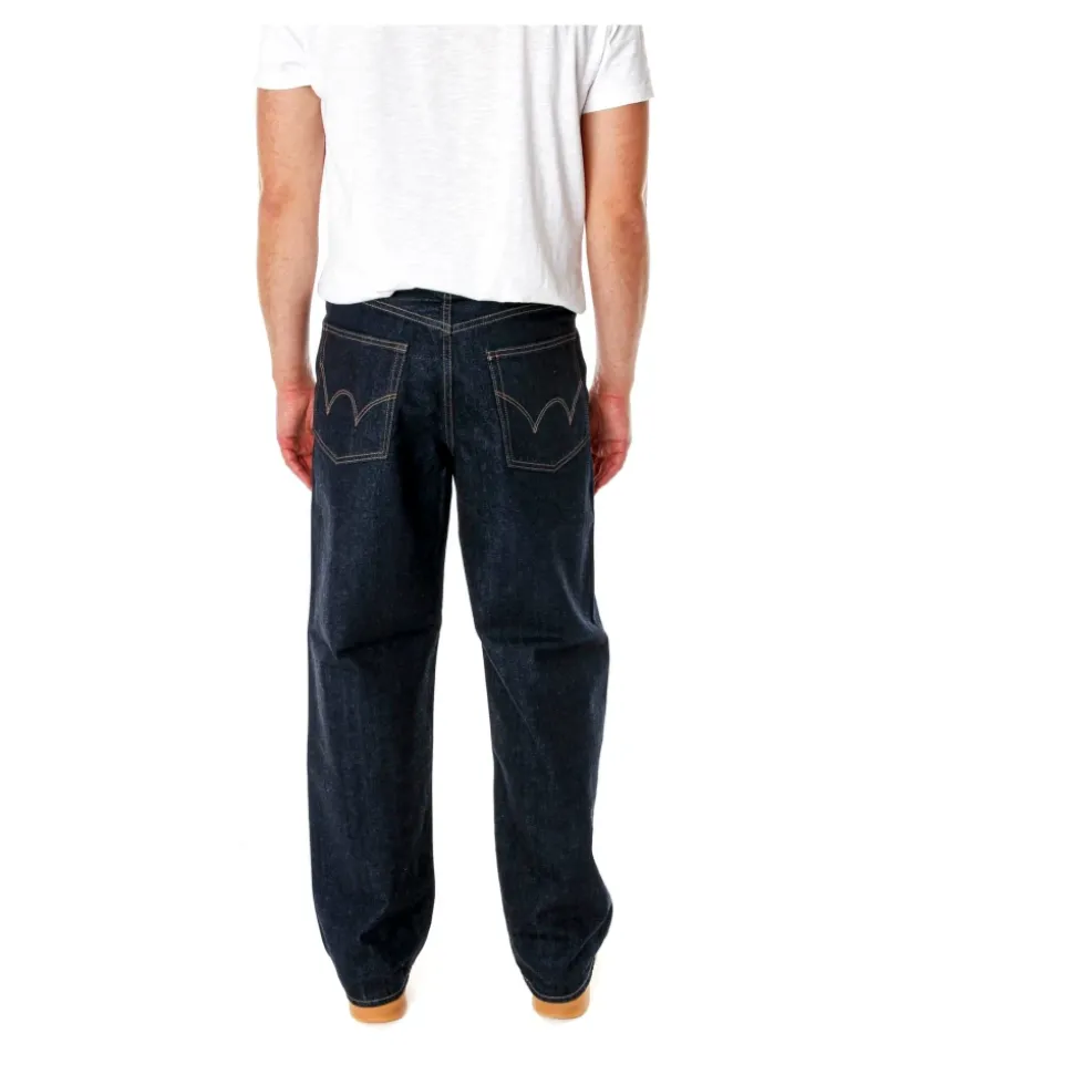 Straight Jeans