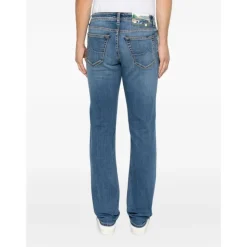 Straight Jeans