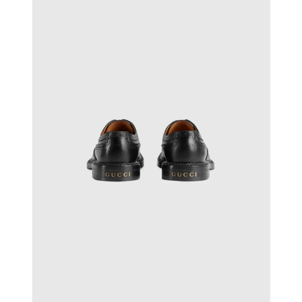 Sznurowane buty z detalami Brogue
