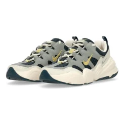Tech Hera Low Sneaker