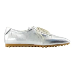 Uma Sneakers