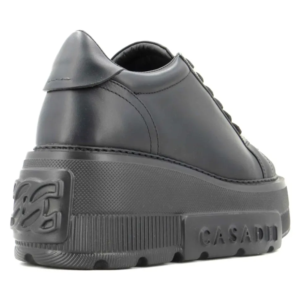 Wegańskie sneakersy na koturnie ze skóry