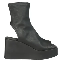 Yoko Sandal